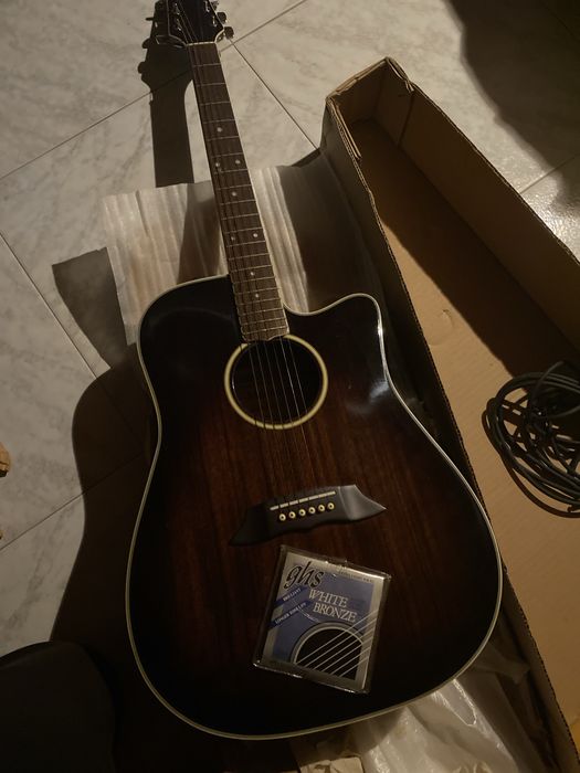 Guitarra “Maison”