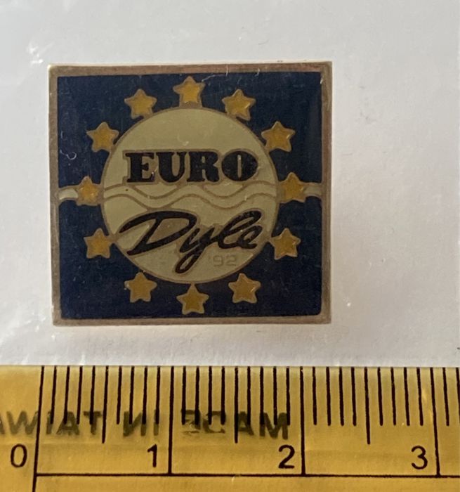Metalowa vintage przypinka Euro Dyle 1992 rok