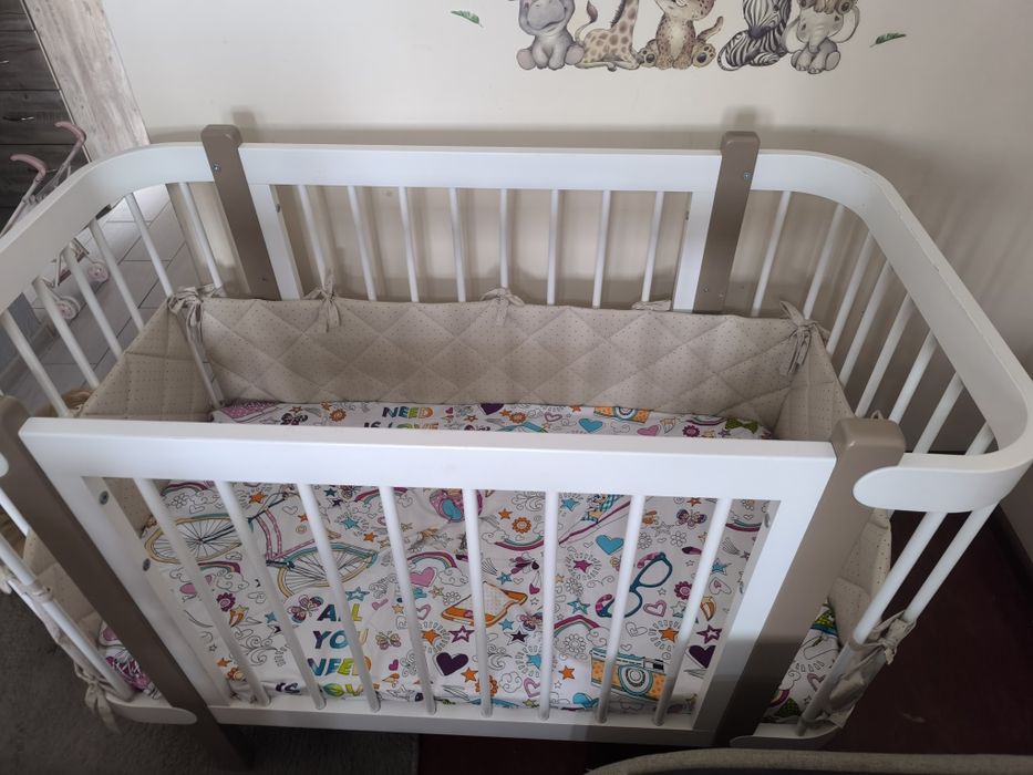 Дитяче ліжко для немовлят