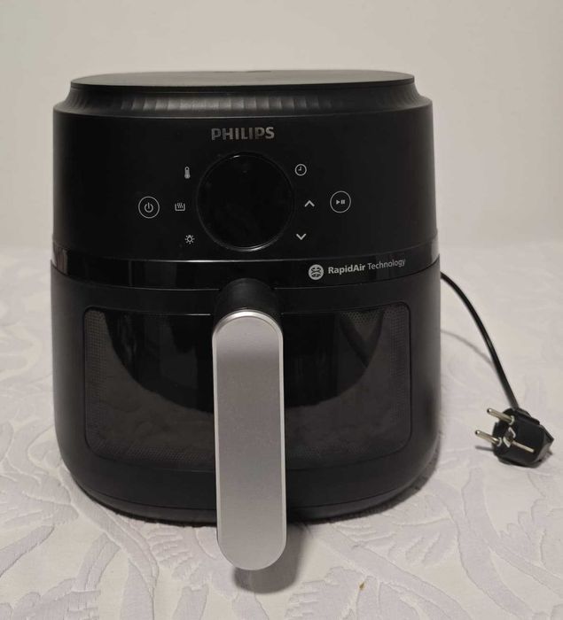 Philips Airfryer 2000 Series 6.2L NA231/00 c/ Janela - Como Nova