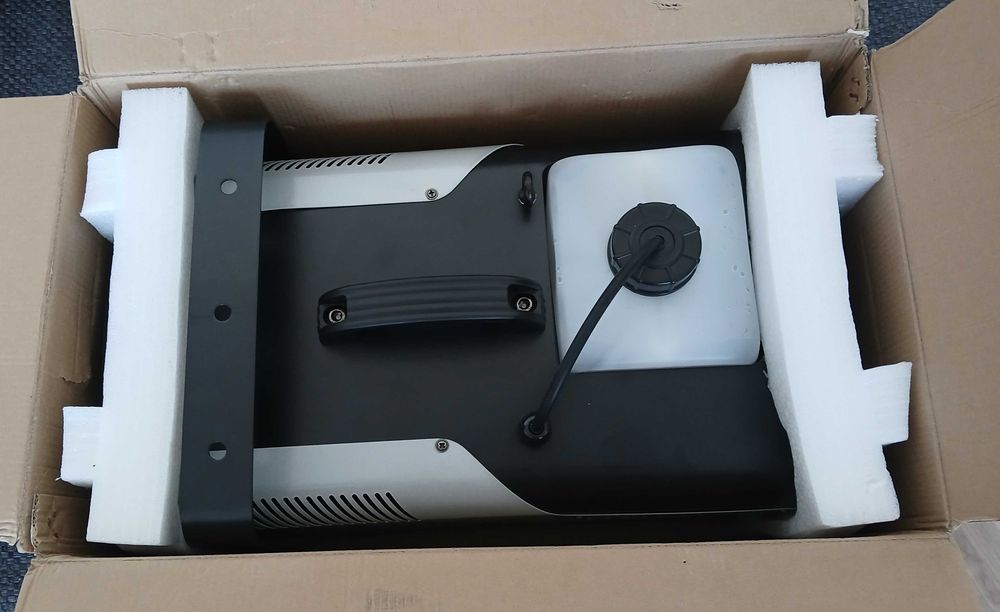 Obudowa wytwornicy dymu 1500W stan jak nowa