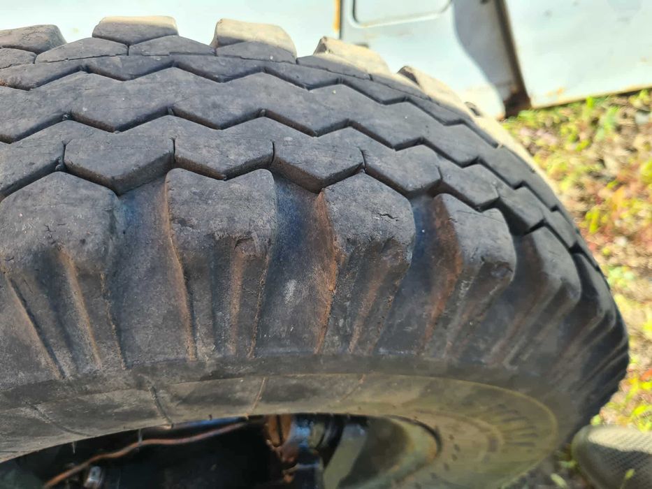 Шины б/у на УАЗ 215/90/15 Разборка