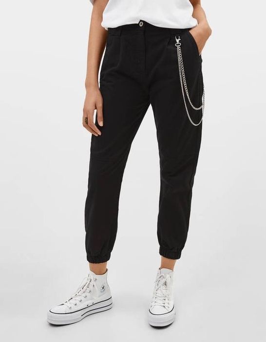 Жіночі брюки-карго Bershka