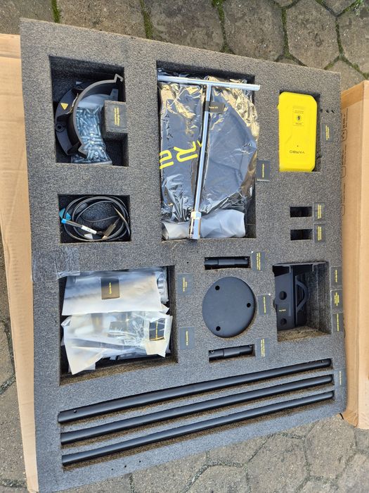 Robot koszący odśnieżający na gąsienica Nawigacja GPS RTK 25000 m2