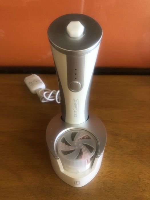 Maquina de limpeza facial