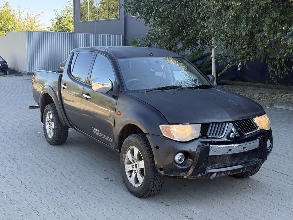 Продам Mitsubishi L200 4x4