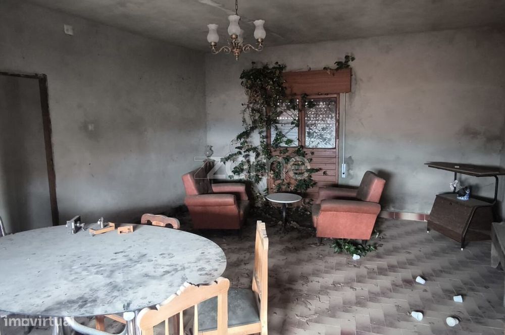 Três Moradias com terreno Pópulo, Alijó