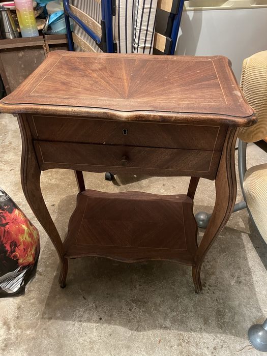 Mesa madeira pequena