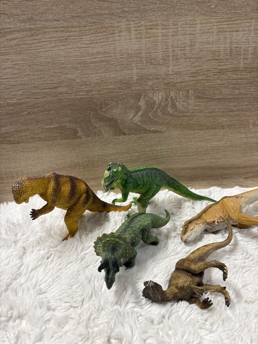 Zestaw 5 dinozaurów