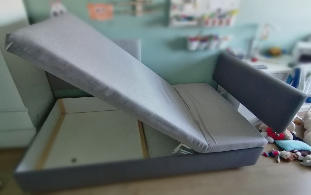 Łóżko ze schowkiem