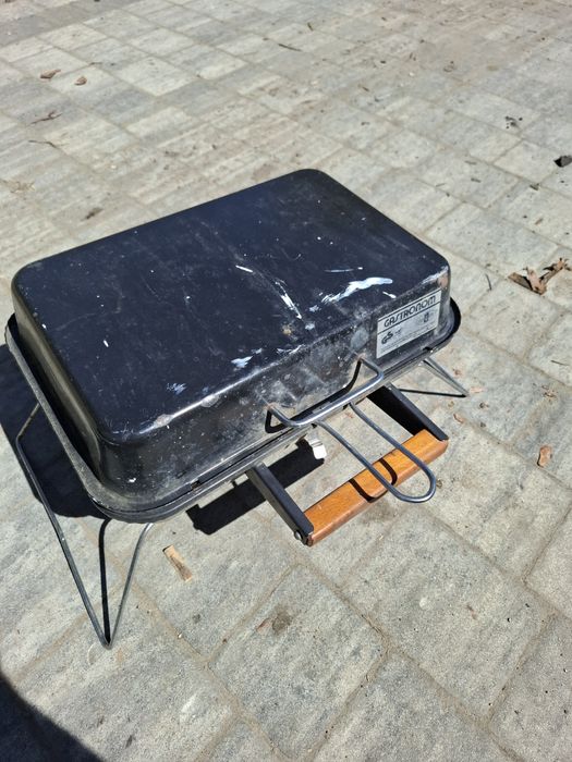 Gril przenośny składany węglowy turystyczny grill