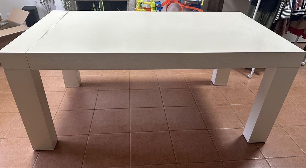 Mesa de jantar extensível bege/branca – 160 cm + 80 cm extensão