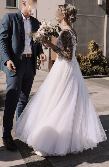 Suknia ślubna litera A