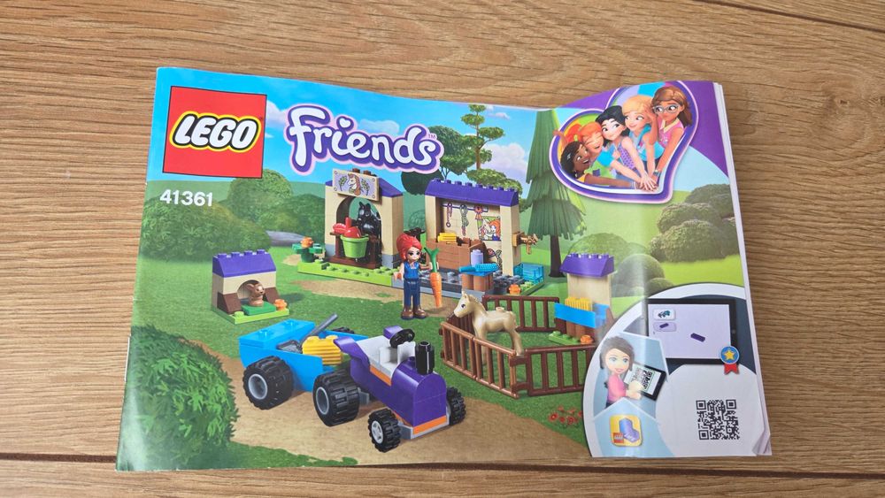 LEGO Friends 41361 Stajnia ze źrebakami Mii