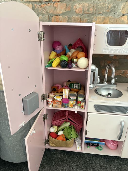 Продаю дитячу ігрову кухню