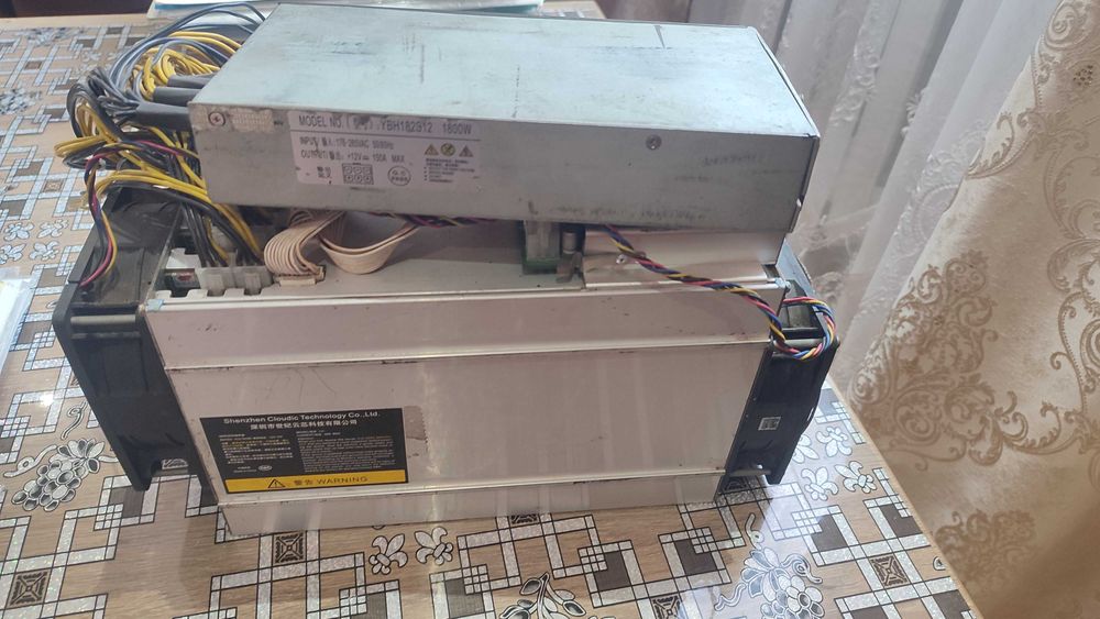 Antminer L3+ ASIC для майнінгу