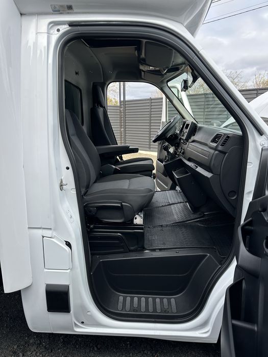 Renault Master 2020 10 Palet