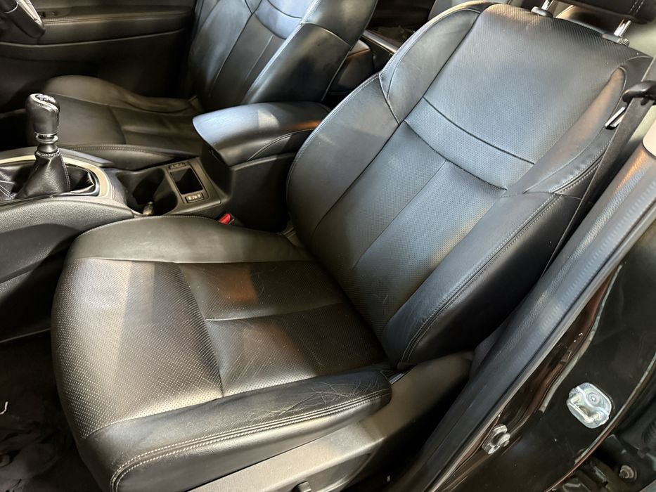 Салон шкіра Nissan Rogue сидіння X trail T32 5 місць
