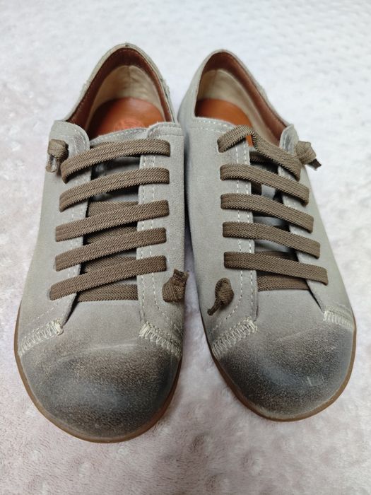 Buty, półbuty a la Camper Peu
