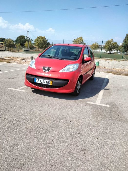 Peugeot 107 1.0 5 Portas - 2006 - 178.000 km