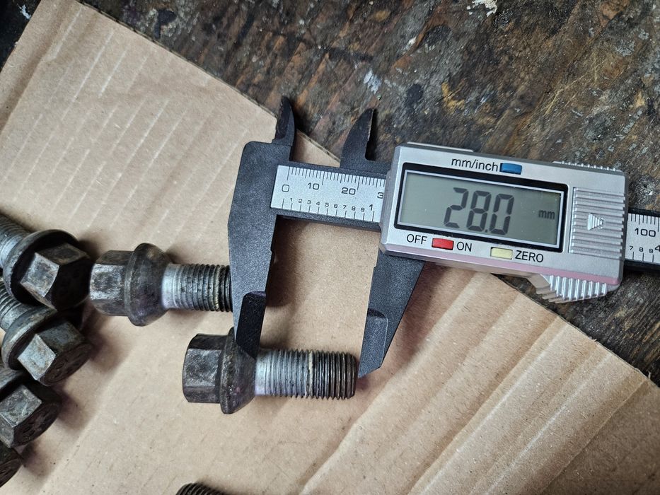 Śruby szpilki kol felg M14 alufelg