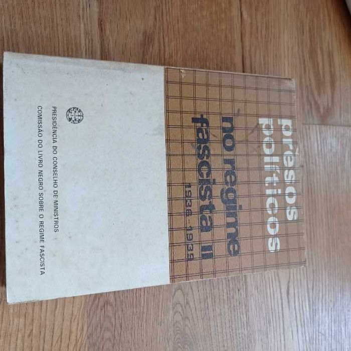 vendo livro presos políticos no regime fascistas II