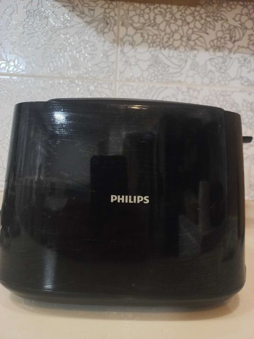 тостер Philips Daily Collection (модель HD2582/90) з двома відділеннями для хліба.