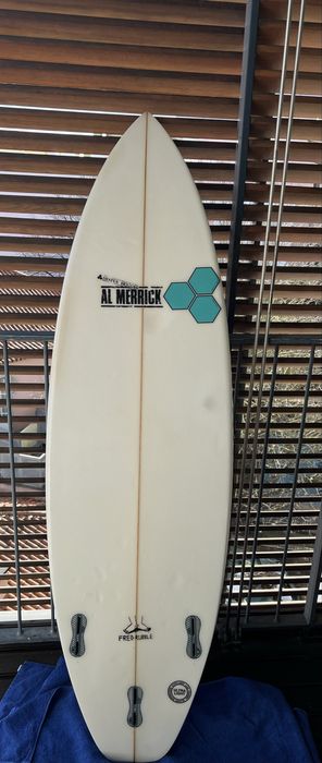 Prancha de surf 5’6 Al Merrick.