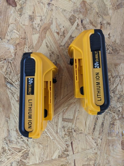 Батарея, аккумулятор 20 вольт DeWalt