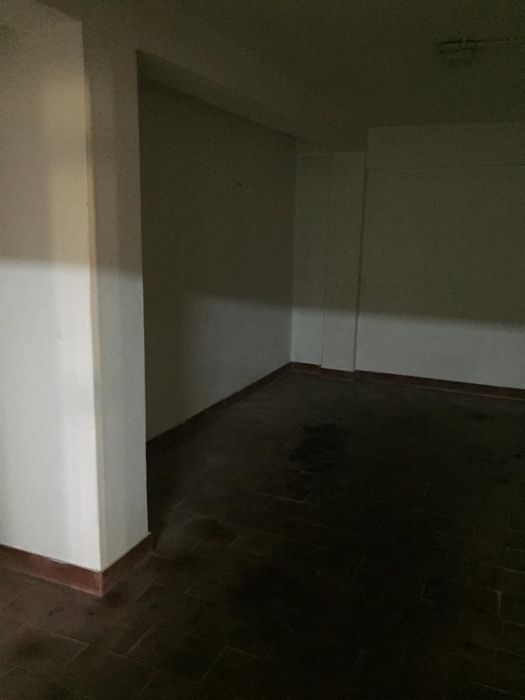 Vendo garagem setubal