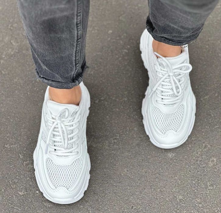 Женские белые кроссовки демисезонные замшевые сеточка