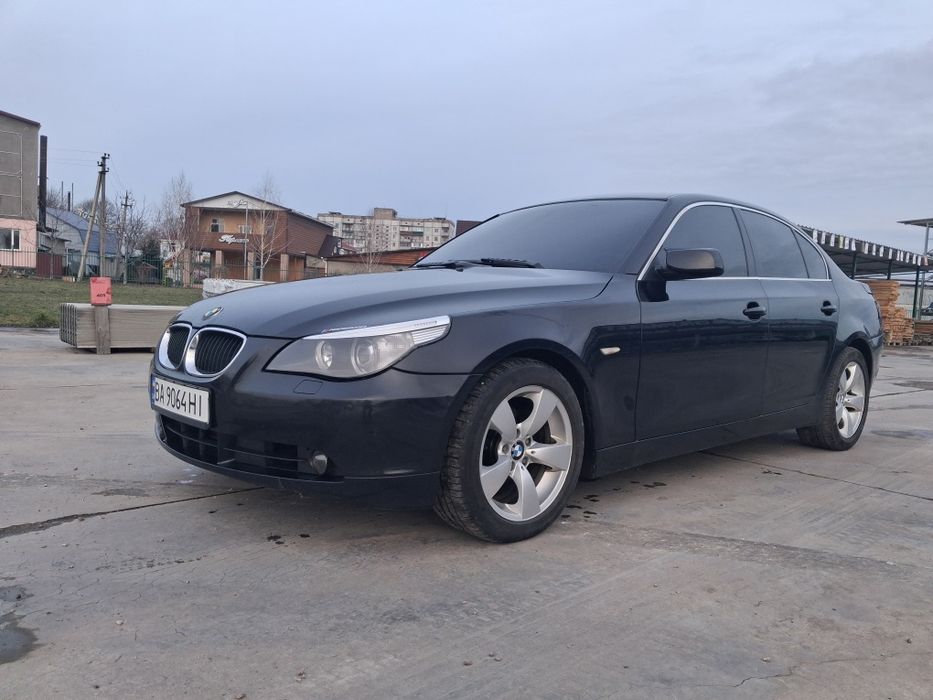 BMW E60. 2.2  МКПП,