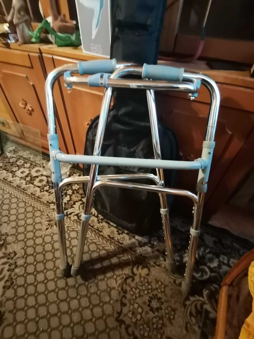 ходунки для пожилых, больных, инвалидов