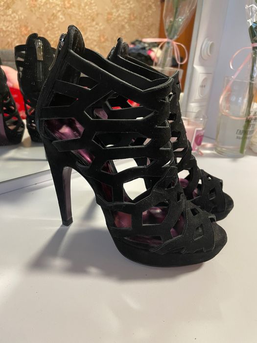 Продаю почти новые летние босоножки, 35 размер