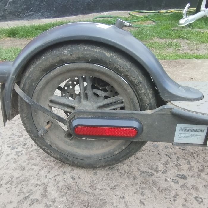 Продаю електро самокат ксяомі