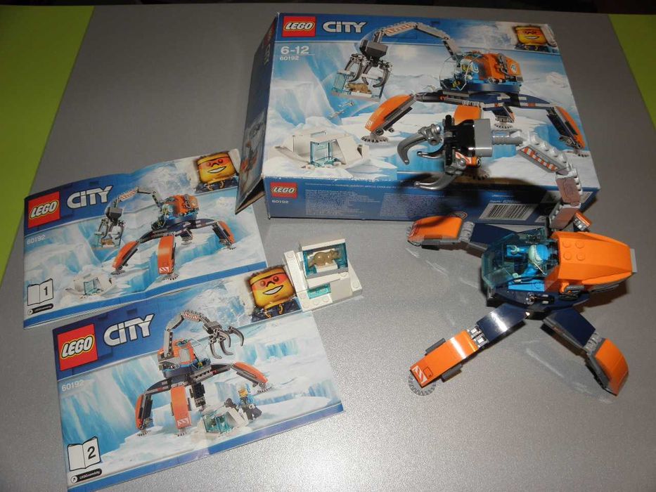 Sprzedam używany zestaw klocków Lego 60192 City Arktyczny łazik lodowy