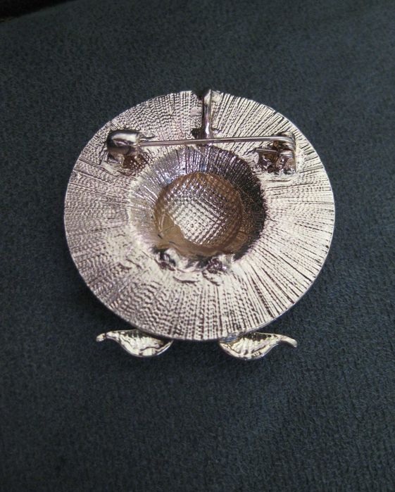 Alfinete / Broche / Pregadeira Chapeu Flores NOVO