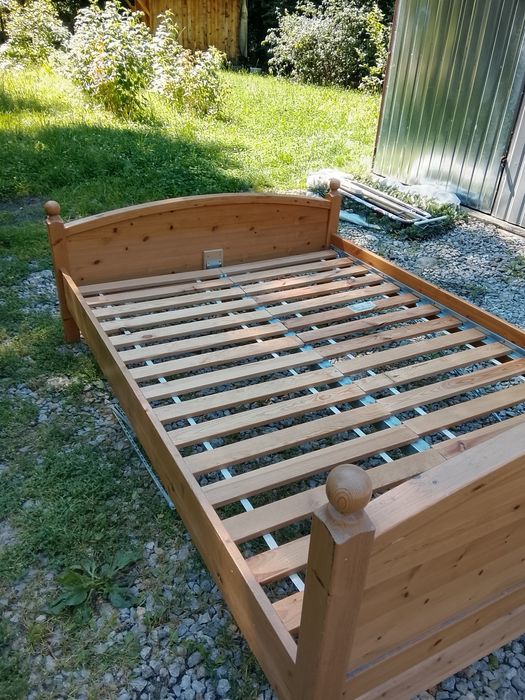 Sprzedam łóżko sosnowe