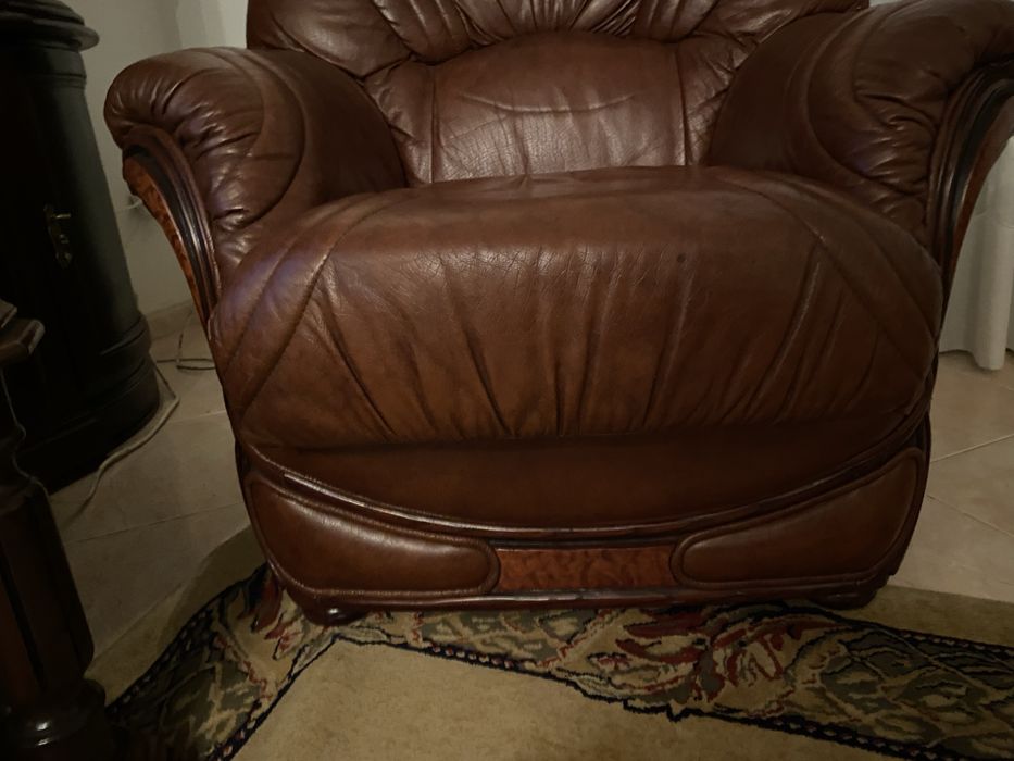 1 Sofá grande e 2 poltronas excelente estado