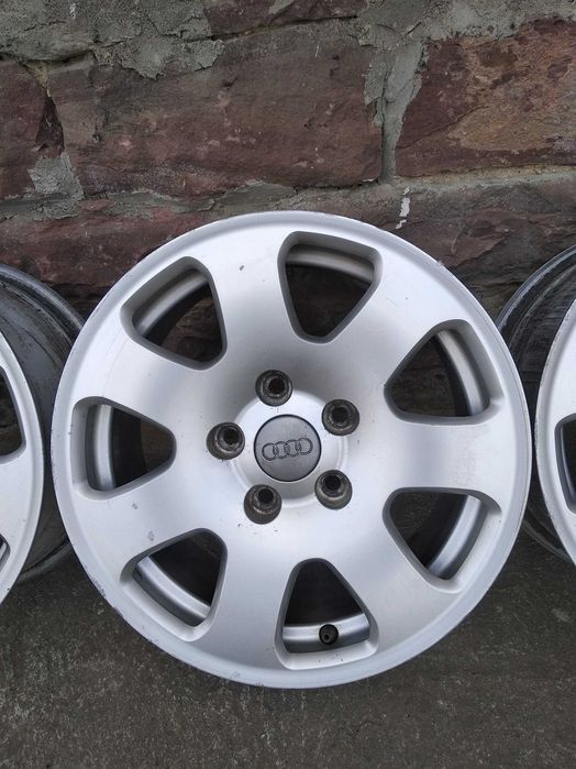 Диски AUDI R15 et39 7j 5x112 A3 A4 A6 VW Volkswagen Golf Caddy Transporter T4 Touran Skoda Octavia Seat ковані ковка Німеччина