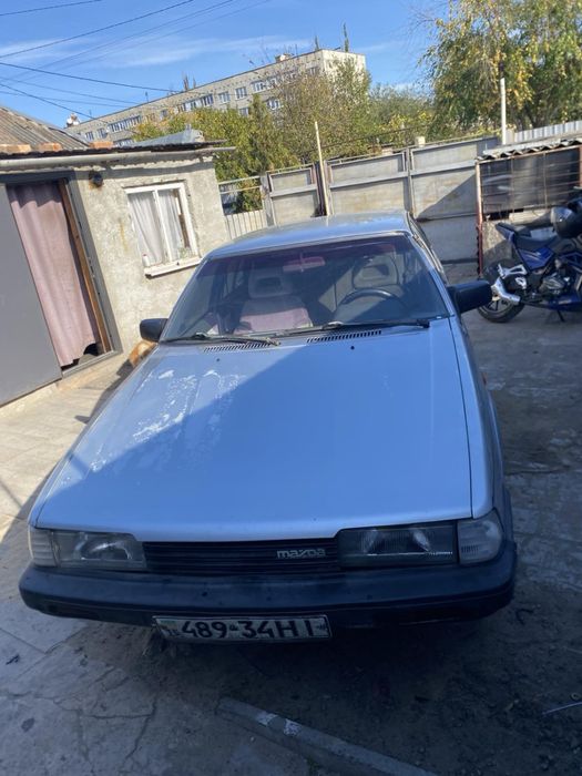 Автомобиль Mazda 626