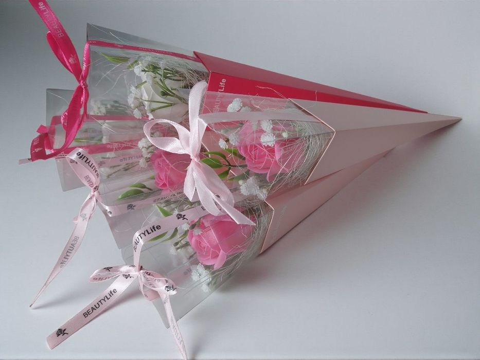 Róże mydlane Dzień Kobiet