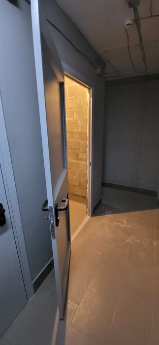 Здається  cкладське приміщення  (кладовка, склад)в Подільському районі