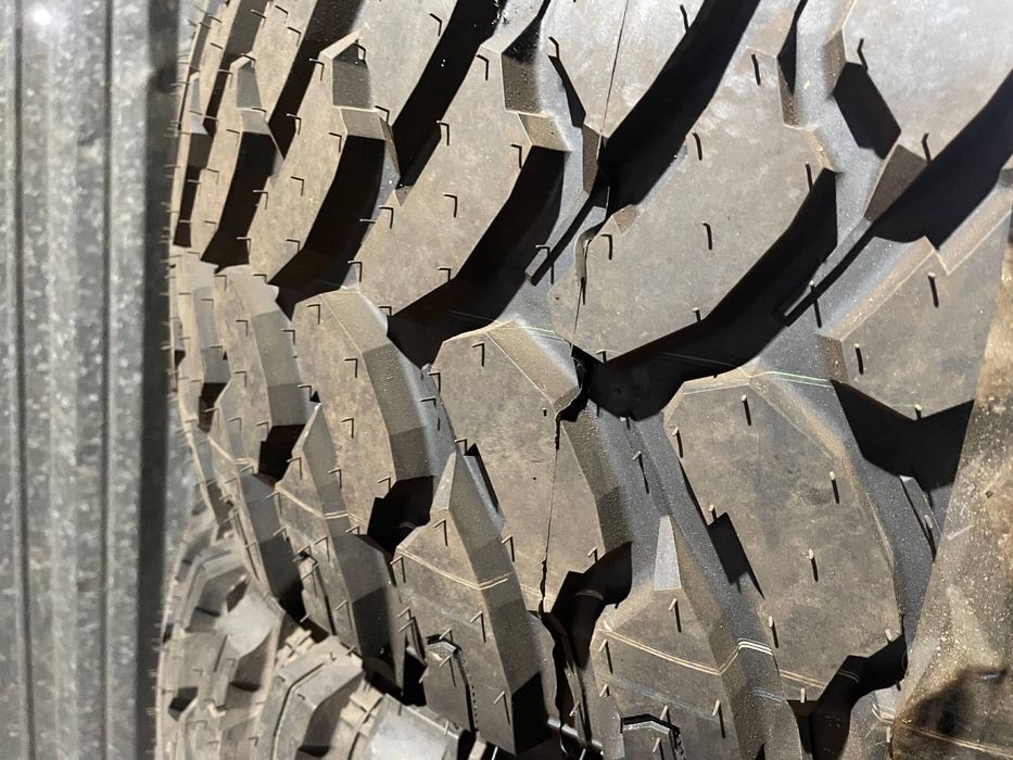 Новые COMFORCER CF3000 F2 37х13.50R18LT Комплект Шин R18 128Q 10PR M/T