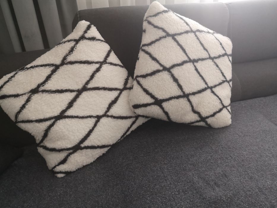 Poduszki dekoracyjne pluszowe 2 szt.