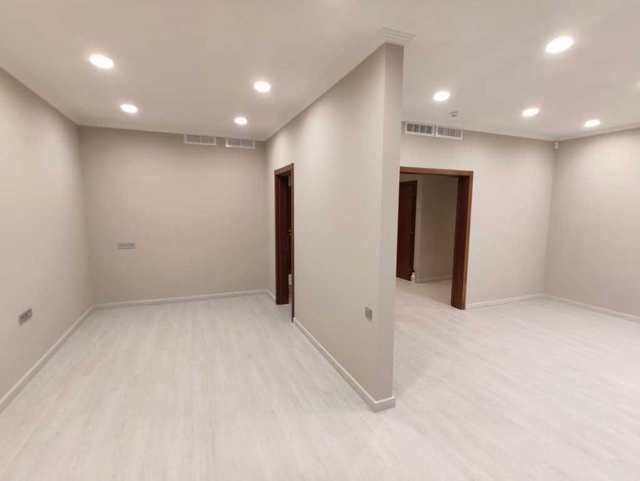 Ціну знижено! Продаж офісу 131 кв.м. Жилянська, 59. 3 поверх