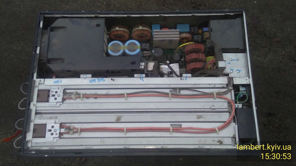 безперебійник APC Smart-UPS RT 3000 On-Line