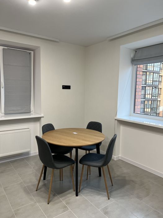 ТЕПЛА Квартира подобово центр Яровиця. Укриття і Звітні документи є!