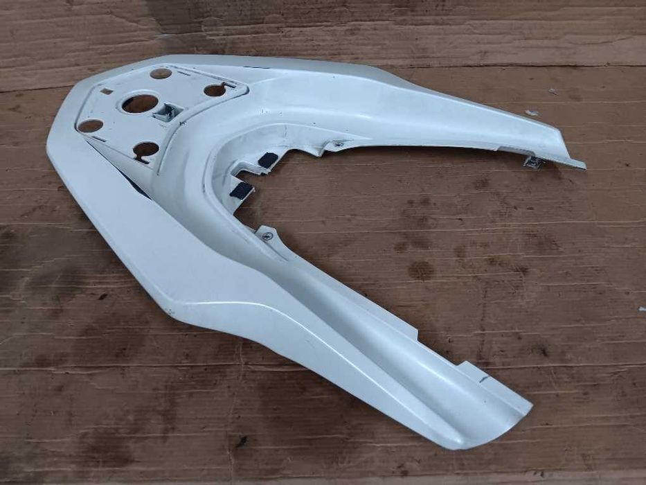 Carenagem pega do pendura Honda PCX125  versão 2021 a 2024