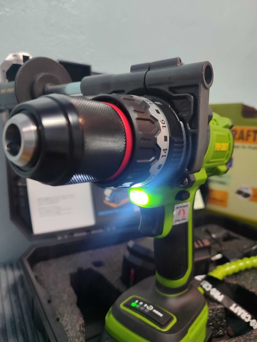 Шуруповерт аккумуляторный PROCRAFT PA 18 PRO/BL 30-180Нм бесщеточный без/ударний без/з АКБ в кейсе